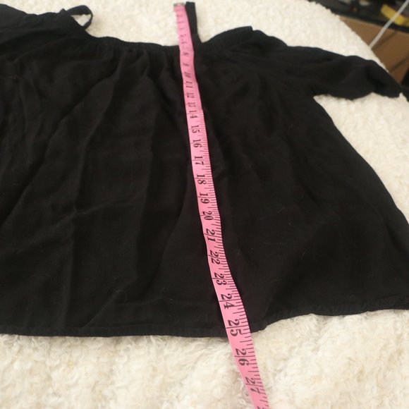 Heart & Hips Off The Shoulder Tunic - Picture 5 of 7